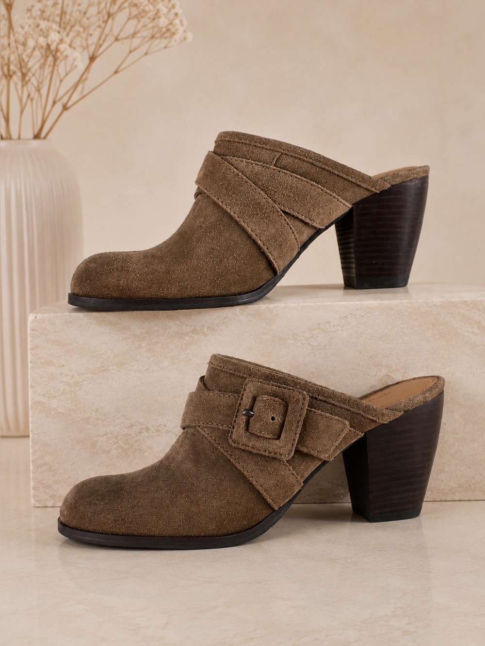 Antonio Melani Jolene Brown Suede Buckle Mule Clogs Block Heel Sz 8